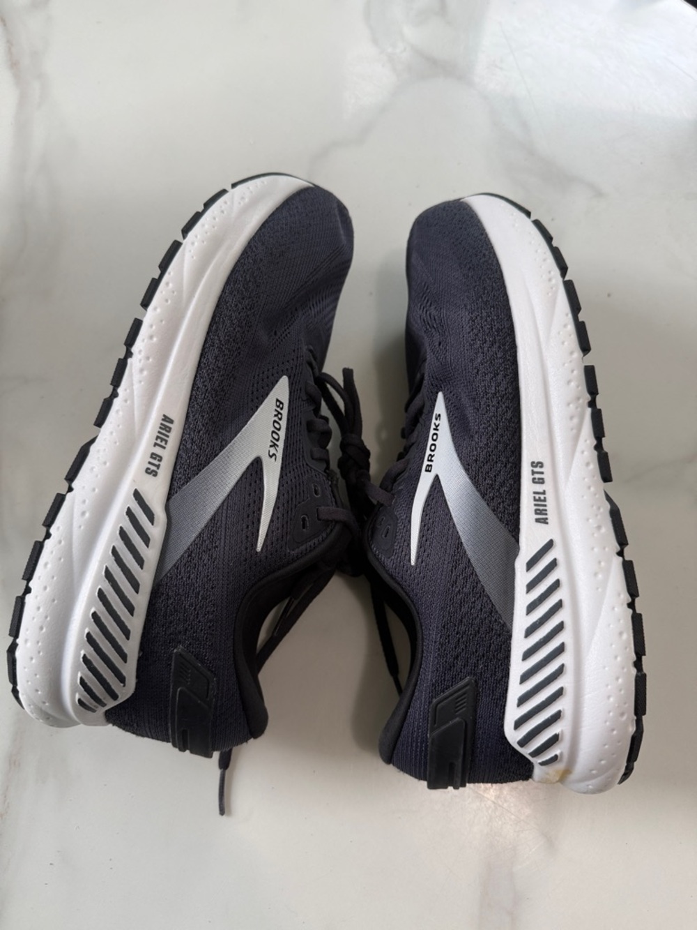 Brooks Ariel GTS Running Shoes - Black & White - Picture 7 of 11